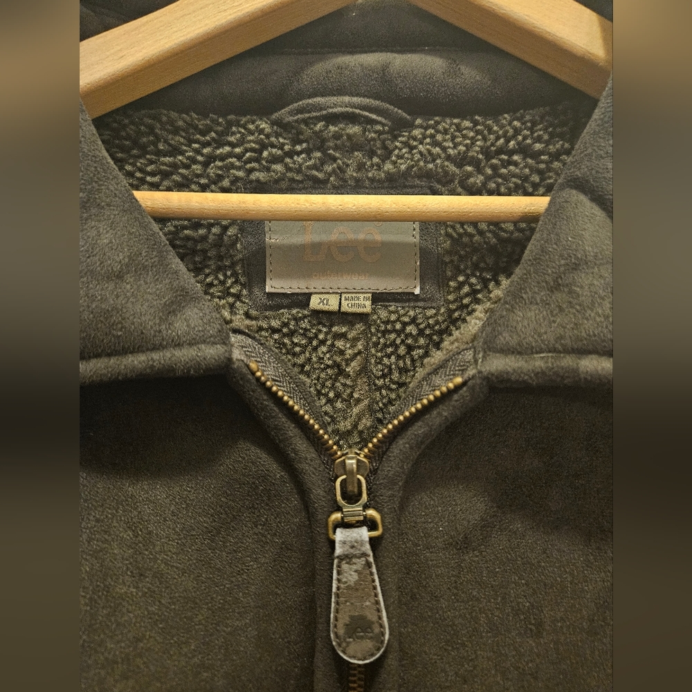 Lee Suede Jacket - Picture 7 of 8